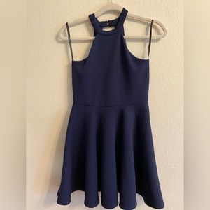 UN DEUX TROIS Girl's Halter Keyhole-Back Dress size 14